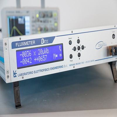 高精度磁通計 D-FLUX - DIGITAL FLUXMETER